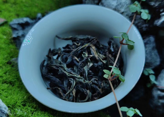 Jin Junmei 80g puszki z prezentami herbaty wuyi górski kwiat małe nasiona lianyun fabryki herbaty hurtowej
