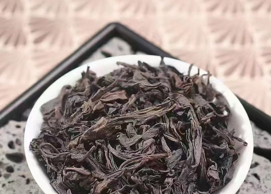 Herbata oolong, znana również jako herbata zielona i herbata półfermentowana